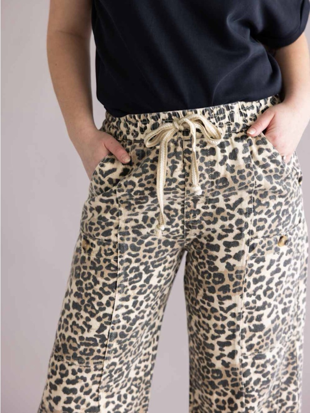 NWOT Leopard Print Drawstring Wide-Leg Pants